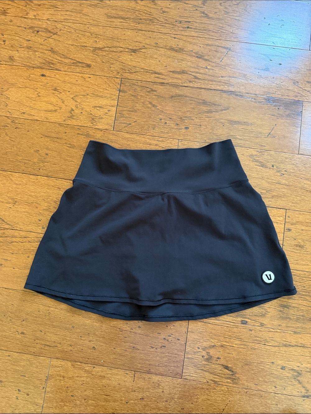 Vuori women’s black  skirt -small